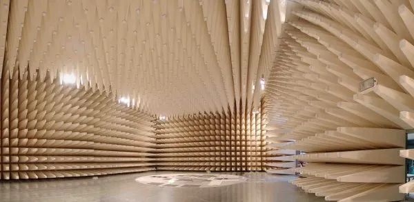 Негорючий пирамидальный поглотитель Frankonia Негорючий пирамидальный поглотитель Frankonia