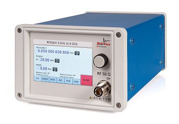 Генератор сигналов высокой мощности AnaPico RFSG6H с диапазоном частот от 9 кГц до 6 ГГц